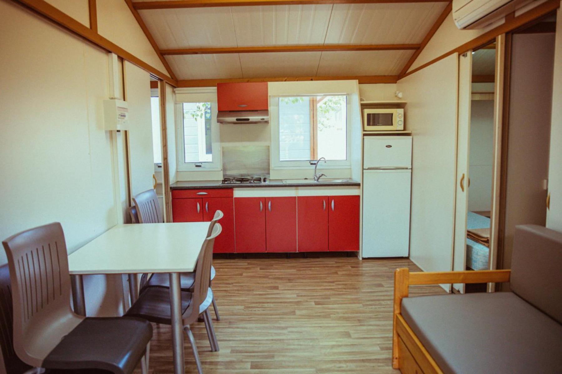 Camping Bungalow El Llac De Banyoles Porqueres Zimmer foto